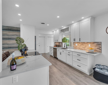 3108 Ne 42nd Court - Photo Thumbnail 31