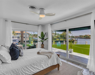3108 Ne 42nd Court - Photo Thumbnail 8