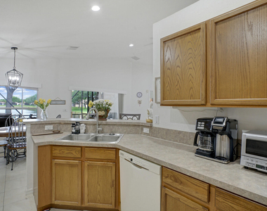 5335 Vernio Lane - Photo Thumbnail 21