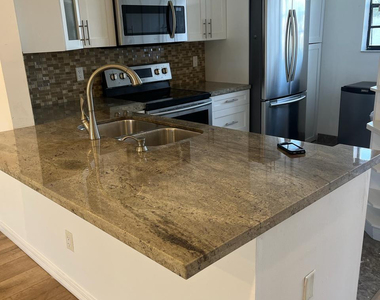 283 Nw 36th Avenue - Photo Thumbnail 4