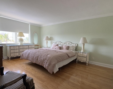 5200 N Ocean Boulevard - Photo Thumbnail 11