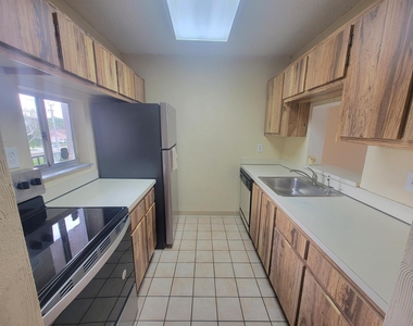 7900 Nw 50th Street - Photo Thumbnail 5