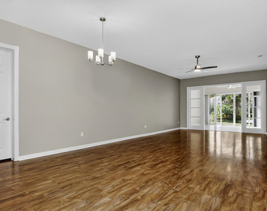 37 E Harbour Isle Dr Drive E - Photo Thumbnail 11