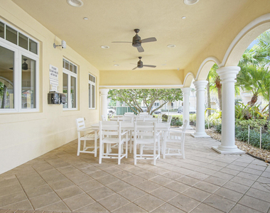 37 E Harbour Isle Dr Drive E - Photo Thumbnail 48