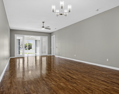 37 E Harbour Isle Dr Drive E - Photo Thumbnail 12
