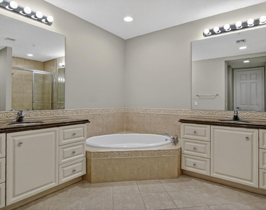 37 E Harbour Isle Dr Drive E - Photo Thumbnail 21
