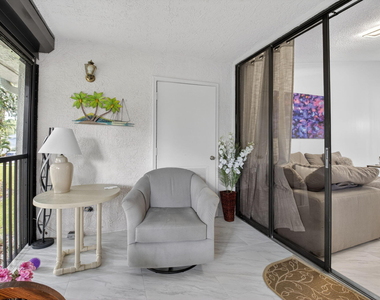 7563 Glendevon Lane - Photo Thumbnail 27