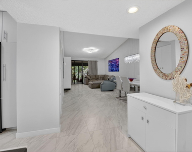 7563 Glendevon Lane - Photo Thumbnail 5