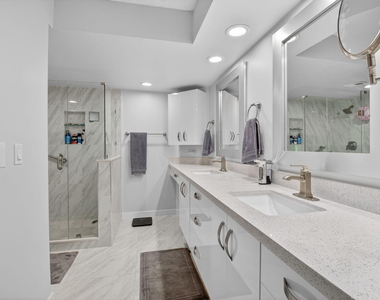 7563 Glendevon Lane - Photo Thumbnail 19