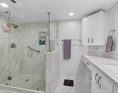 7563 Glendevon Lane - Photo Thumbnail 20
