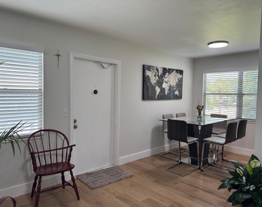 124 Oakridge I - Photo Thumbnail 4