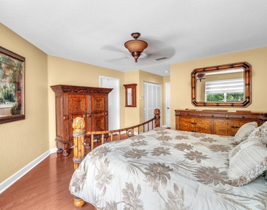 1888 Sw 53rd Avenue - Photo Thumbnail 22