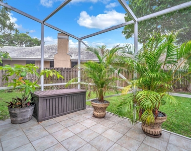 1888 Sw 53rd Avenue - Photo Thumbnail 32