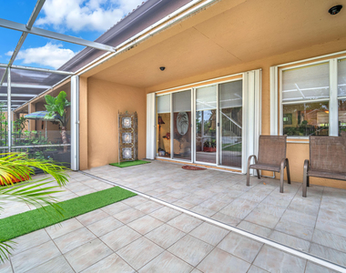 1888 Sw 53rd Avenue - Photo Thumbnail 31