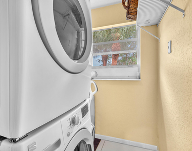 1888 Sw 53rd Avenue - Photo Thumbnail 27