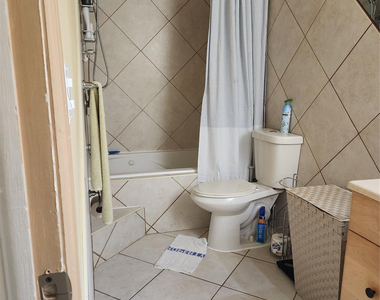 8705 Nw 38th Drive - Photo Thumbnail 11