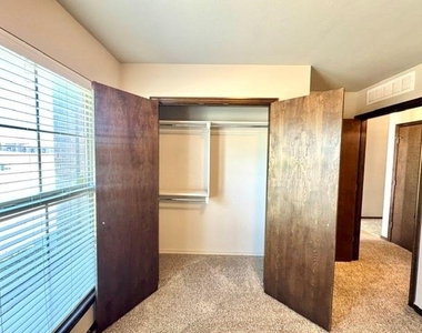 433 Argos Road - Photo Thumbnail 10