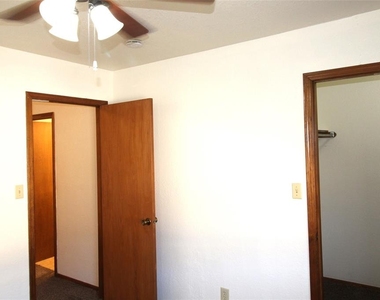 1901 Lindsey Street - Photo Thumbnail 18