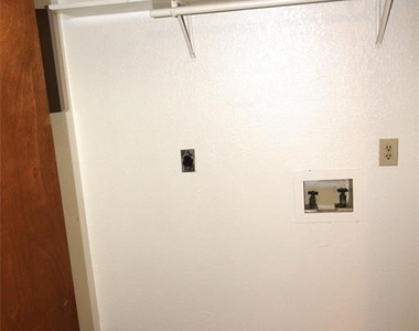 1901 Lindsey Street - Photo Thumbnail 26