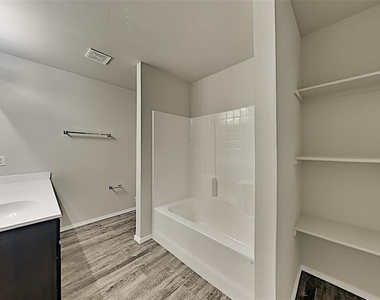 4328 Umbria Road - Photo Thumbnail 9
