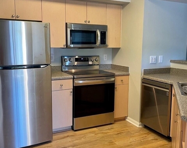 3690 Nw Mediterranean Lane - Photo Thumbnail 2