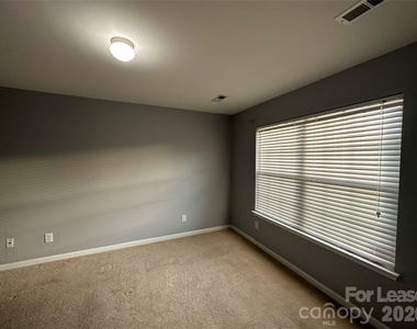 11142 Derryrush Drive - Photo Thumbnail 14