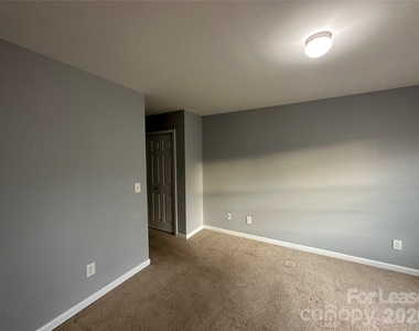 11142 Derryrush Drive - Photo Thumbnail 8