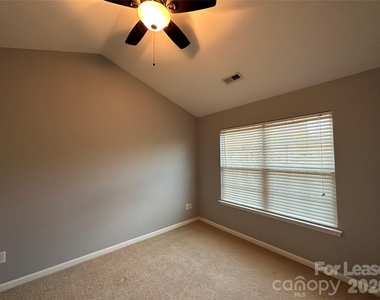 11142 Derryrush Drive - Photo Thumbnail 7