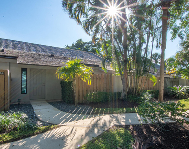 11792 Wimbledon Circle - Photo Thumbnail 1