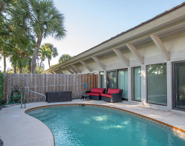 11792 Wimbledon Circle - Photo Thumbnail 22