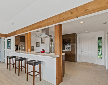 11792 Wimbledon Circle - Photo Thumbnail 6