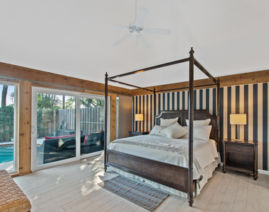 11792 Wimbledon Circle - Photo Thumbnail 11