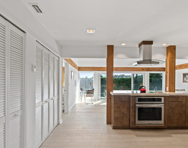 11792 Wimbledon Circle - Photo Thumbnail 3