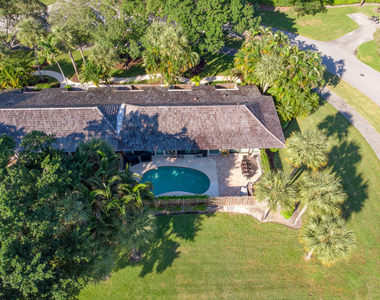 11792 Wimbledon Circle - Photo Thumbnail 31
