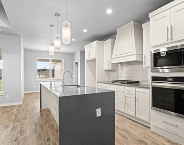 217 Olde Mill Court - Photo Thumbnail 14
