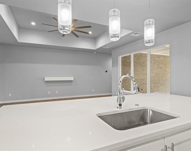12624 E Hefner Road - Photo Thumbnail 28