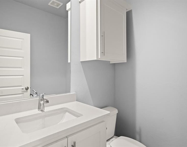 12624 E Hefner Road - Photo Thumbnail 6