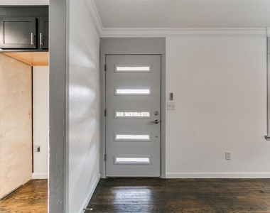 1338 South Drive - Photo Thumbnail 2