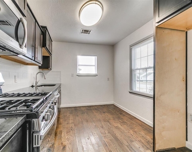 1338 South Drive - Photo Thumbnail 9