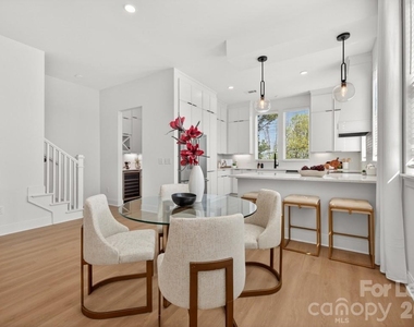 11902 Elm Lane - Photo Thumbnail 6