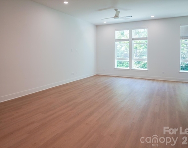 11902 Elm Lane - Photo Thumbnail 37