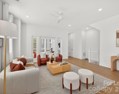11902 Elm Lane - Photo Thumbnail 5