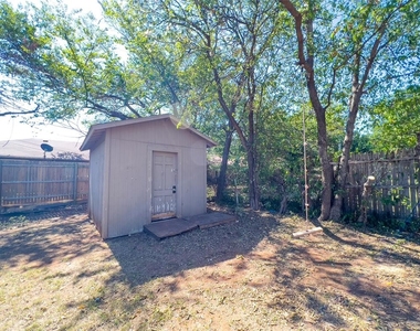 2022 Nw 33rd Street - Photo Thumbnail 19