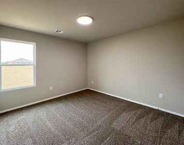4301 Driftwood Drive - Photo Thumbnail 18