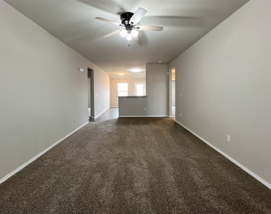 4301 Driftwood Drive - Photo Thumbnail 2