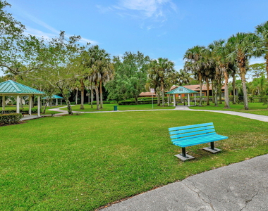 1418 W Wickham Circle - Photo Thumbnail 36