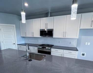 102 Olde Mill Road - Photo Thumbnail 11