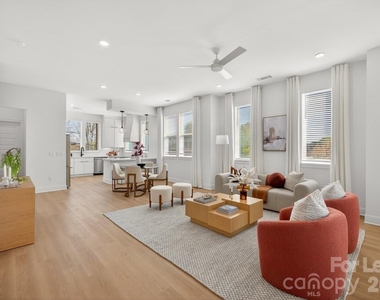 11902 Elm Lane - Photo Thumbnail 4