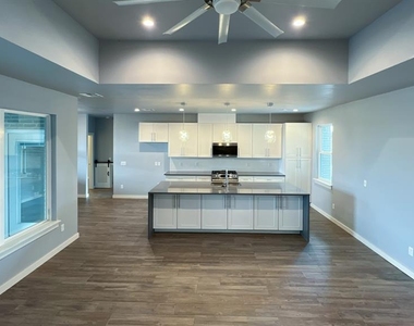 104 Olde Mill Road - Photo Thumbnail 7