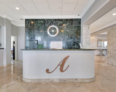 5440 N Ocean Drive - Photo Thumbnail 17